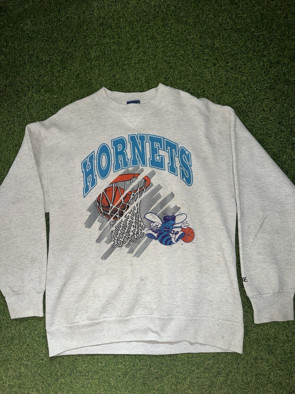 Vintage Charlotte Hornets Crewneck Size XL NBA
